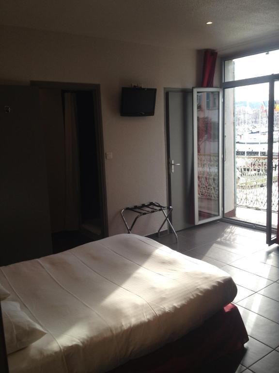 Hotel Restaurant La Fregate La Seyne-sur-Mer Oda fotoğraf
