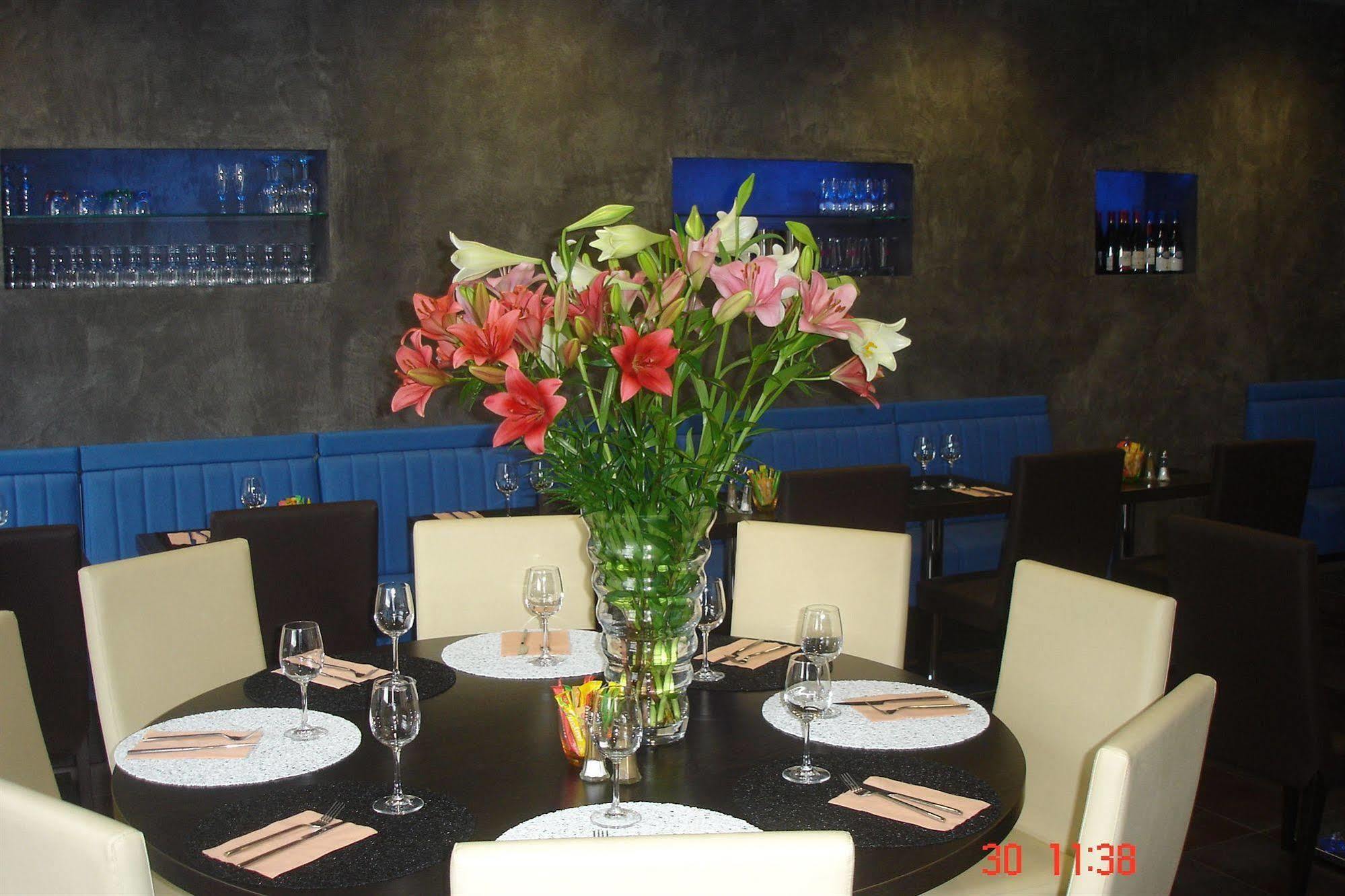 Hotel Restaurant La Fregate La Seyne-sur-Mer Dış mekan fotoğraf